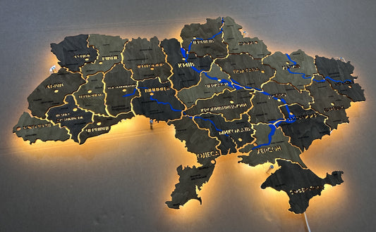Карта України з фарбованими річками та підсвіткою між областями колір Helsinki